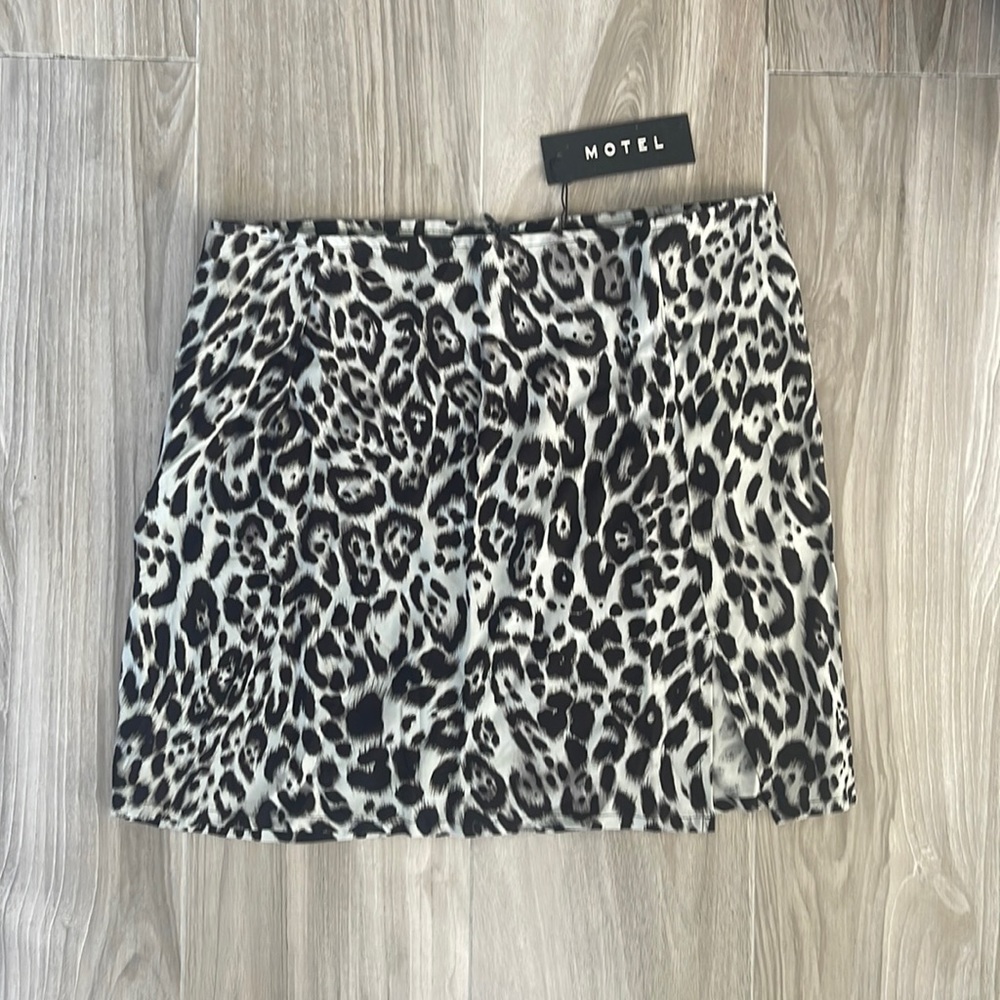 Motel skirt NWT